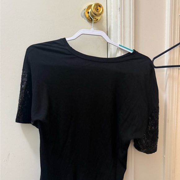 Express Black Sequin Graphic Short Sleeve Tee with Gold Accent Size Small - Picture 4 of 7
